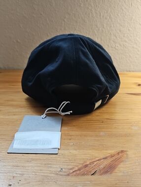 Everlane Classic Black Baseball Cap - Adjustable Strap